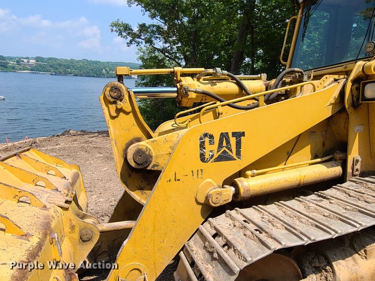 image for item IJ9048 1998 Caterpillar 963B  track loader