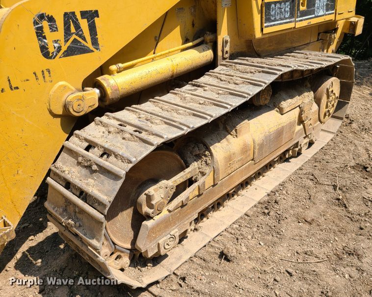 image for item IJ9048 1998 Caterpillar 963B  track loader