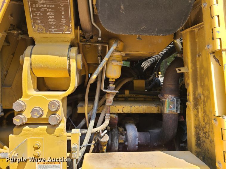 image for item IJ9048 1998 Caterpillar 963B  track loader