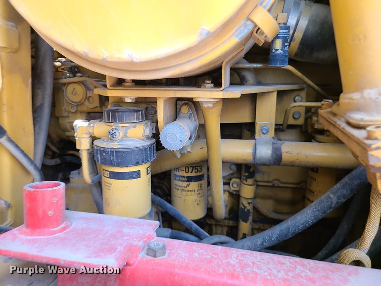 image for item IJ9048 1998 Caterpillar 963B  track loader