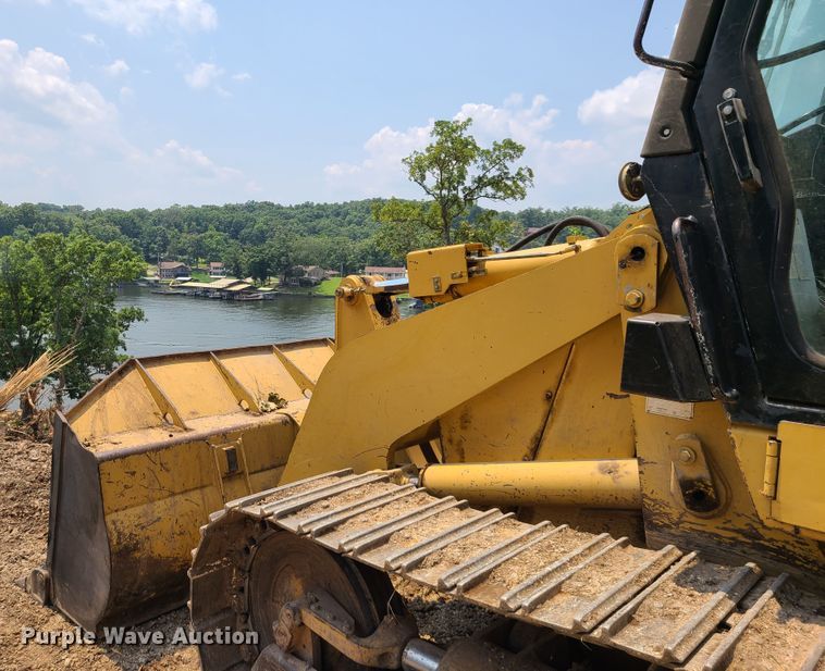 image for item IJ9049 1996 Caterpillar 953C  track loader