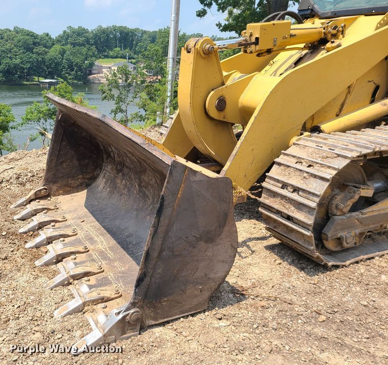 image for item IJ9049 1996 Caterpillar 953C  track loader