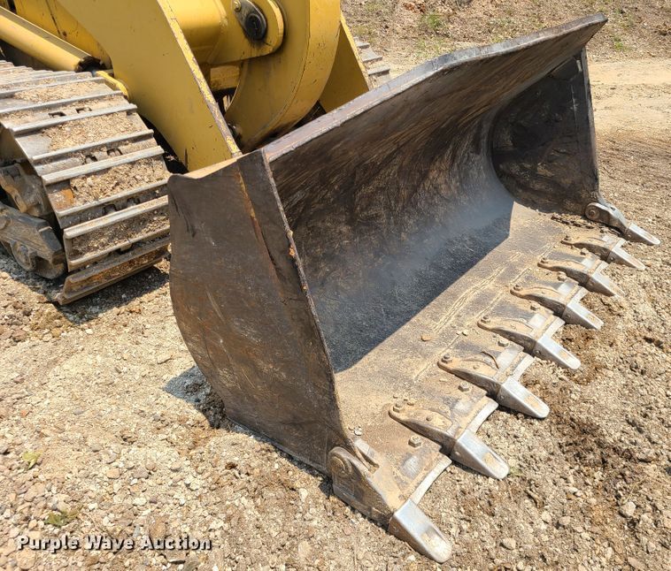 image for item IJ9049 1996 Caterpillar 953C  track loader