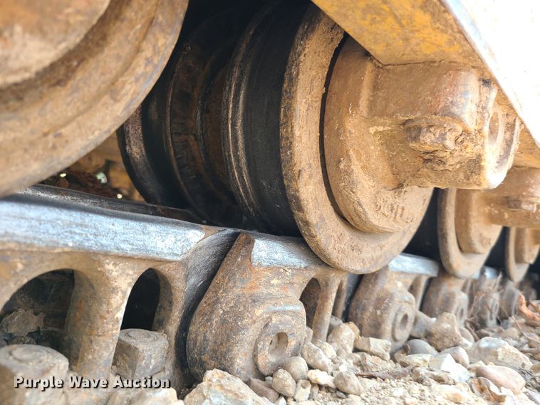 image for item IJ9049 1996 Caterpillar 953C  track loader