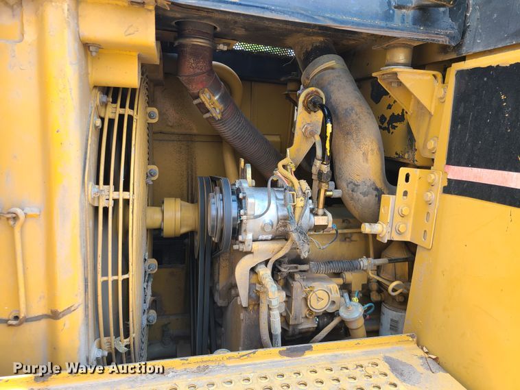 image for item IJ9049 1996 Caterpillar 953C  track loader