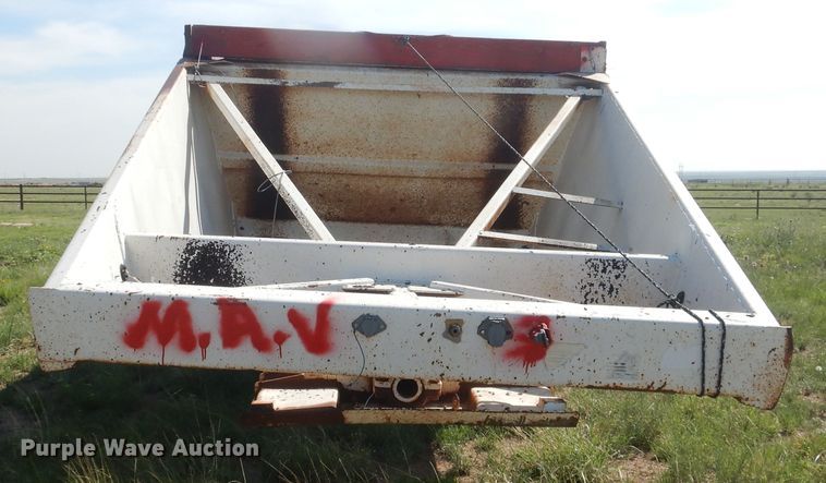 image for item IJ9411 1995 Load King  bottom dump trailer
