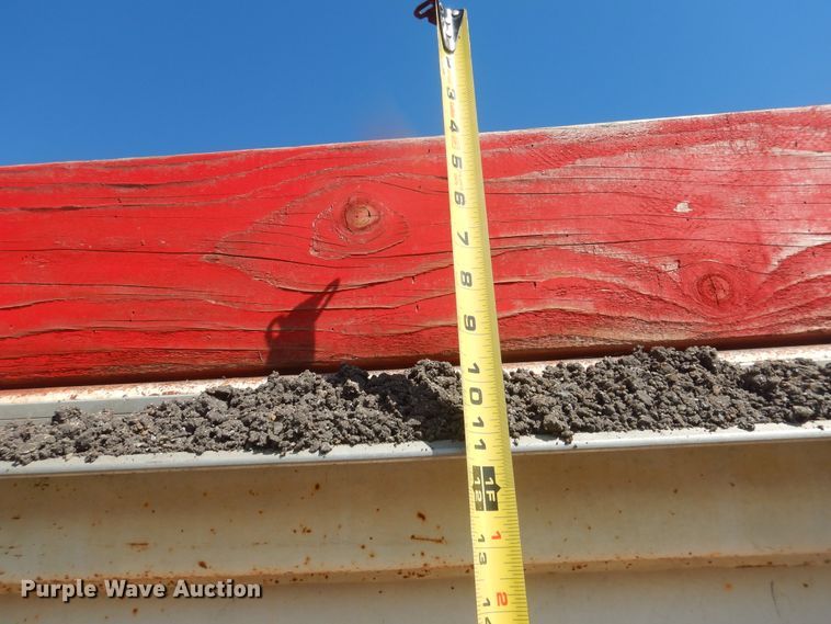 image for item IJ9411 1995 Load King  bottom dump trailer