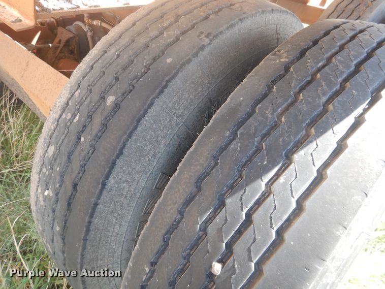 image for item IJ9411 1995 Load King  bottom dump trailer