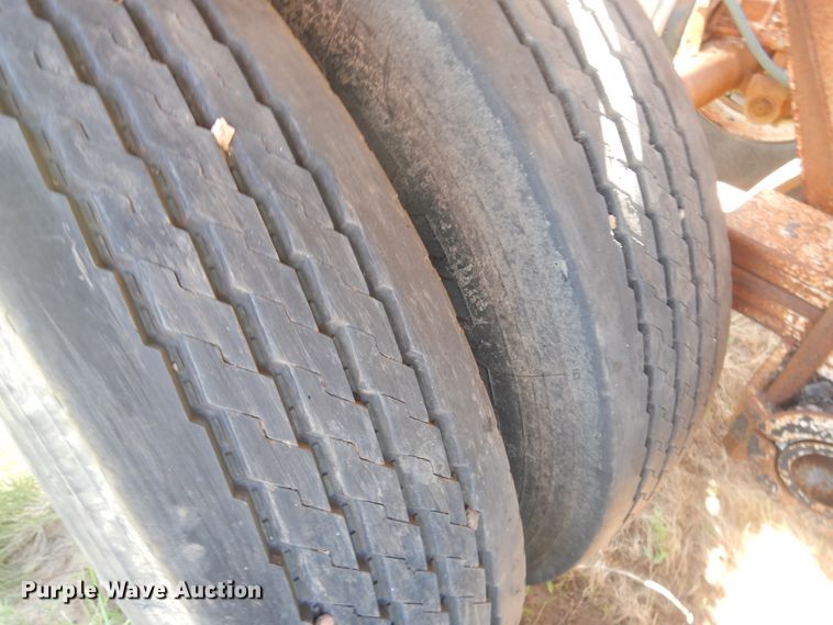 image for item IJ9411 1995 Load King  bottom dump trailer