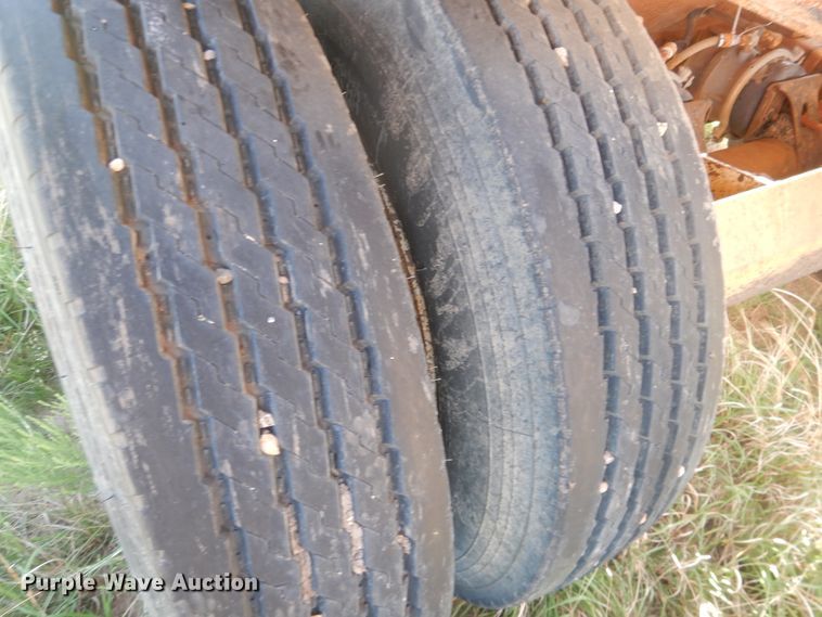 image for item IJ9411 1995 Load King  bottom dump trailer