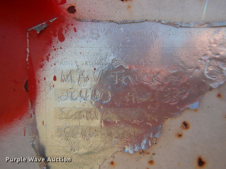 image for item IJ9411 1995 Load King  bottom dump trailer