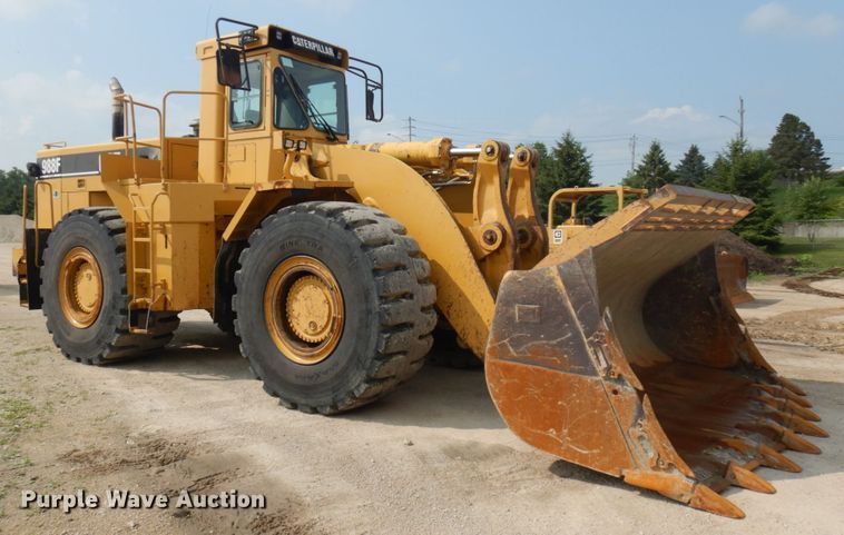 image for item IL9891 1999 Caterpillar 988F  wheel loader