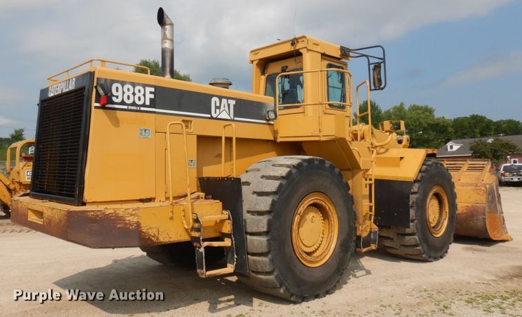 image for item IL9891 1999 Caterpillar 988F  wheel loader