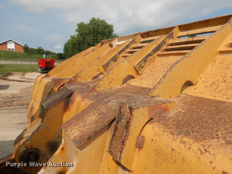 image for item IL9891 1999 Caterpillar 988F  wheel loader