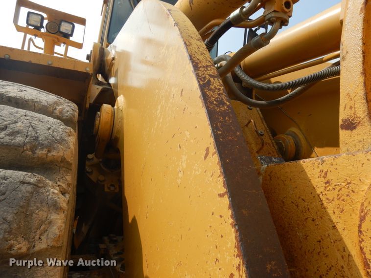 image for item IL9891 1999 Caterpillar 988F  wheel loader