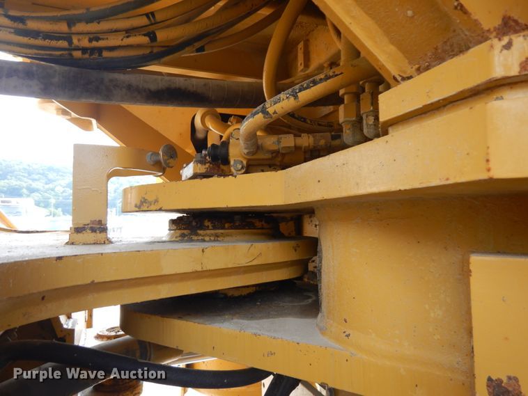 image for item IL9891 1999 Caterpillar 988F  wheel loader