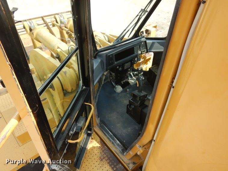 image for item IL9891 1999 Caterpillar 988F  wheel loader