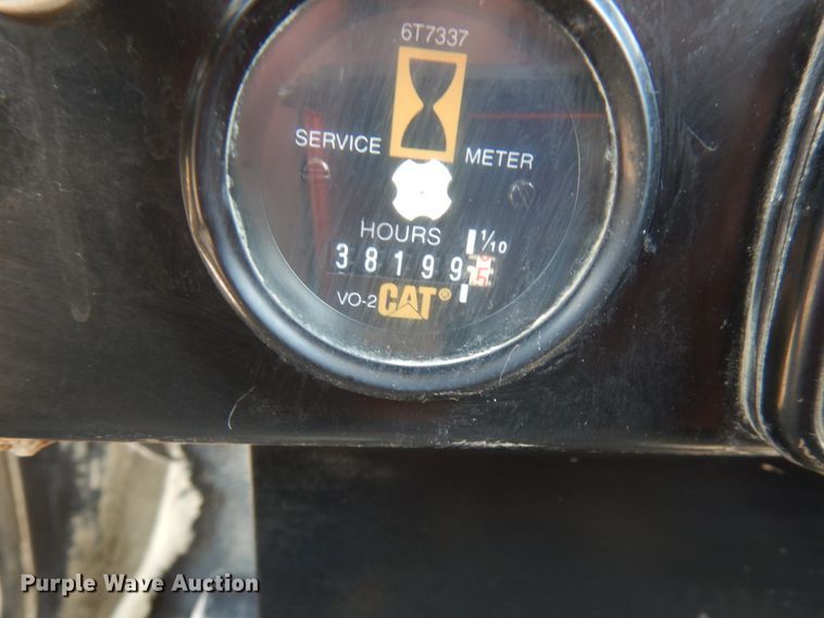 image for item IL9891 1999 Caterpillar 988F  wheel loader