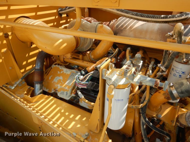 image for item IL9891 1999 Caterpillar 988F  wheel loader