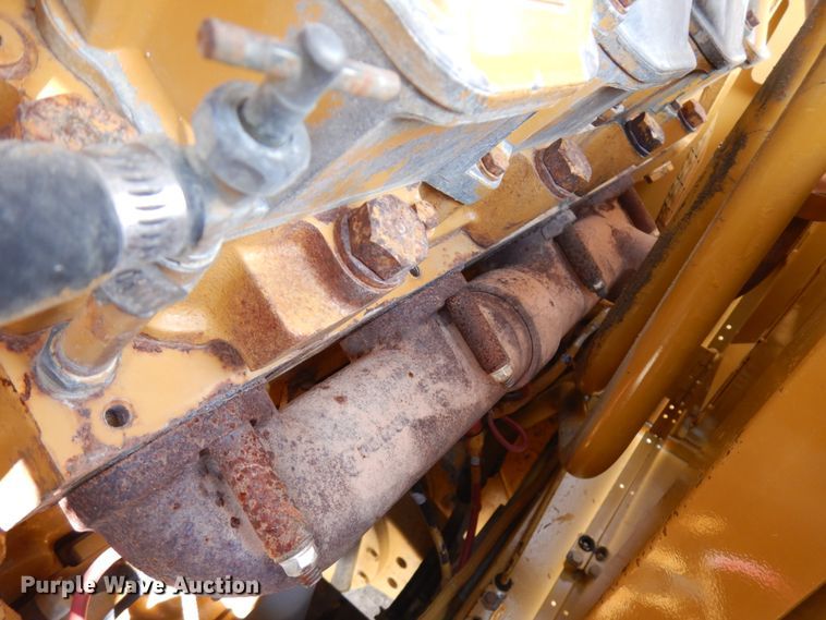 image for item IL9891 1999 Caterpillar 988F  wheel loader