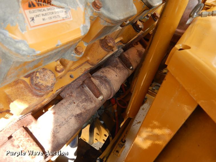 image for item IL9891 1999 Caterpillar 988F  wheel loader