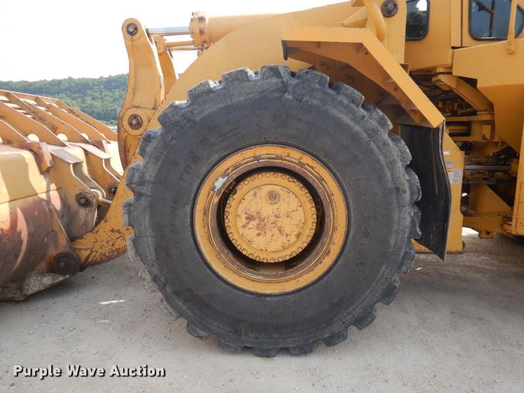 image for item IL9891 1999 Caterpillar 988F  wheel loader