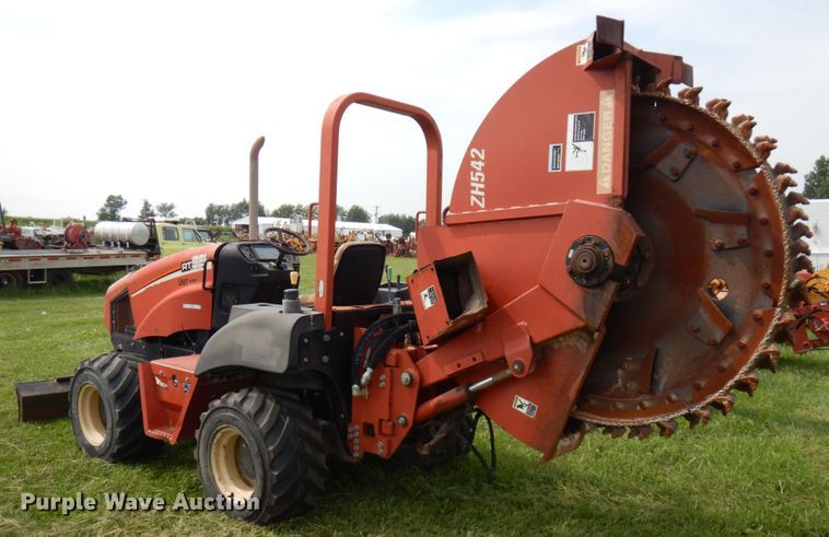 image for item IL9916 2004 Ditch Witch RT55  rock saw