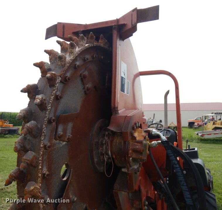 image for item IL9916 2004 Ditch Witch RT55  rock saw