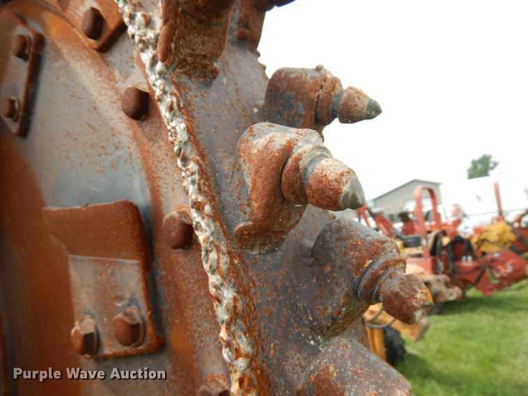 image for item IL9916 2004 Ditch Witch RT55  rock saw