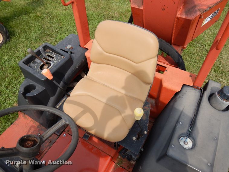 image for item IL9916 2004 Ditch Witch RT55  rock saw