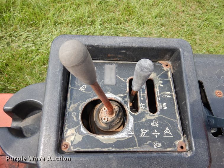 image for item IL9916 2004 Ditch Witch RT55  rock saw