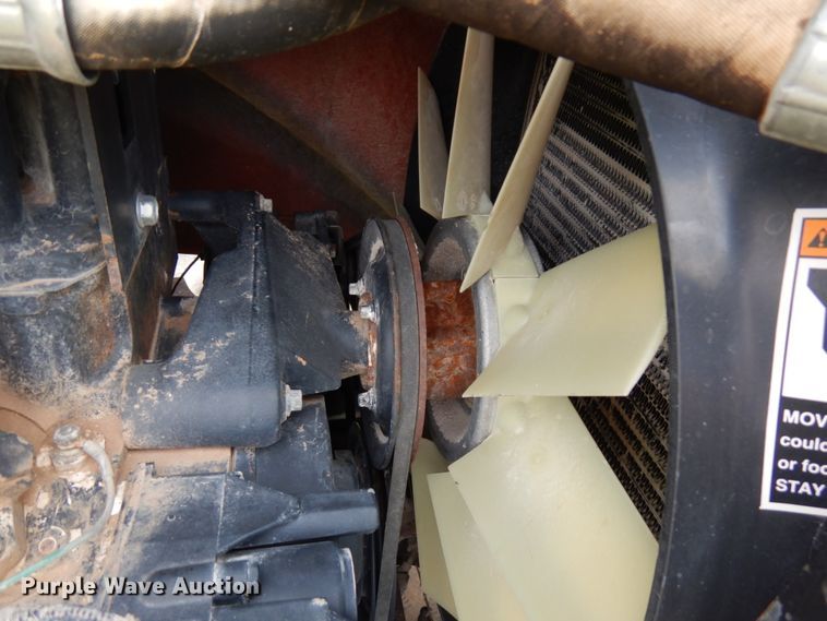 image for item IL9916 2004 Ditch Witch RT55  rock saw