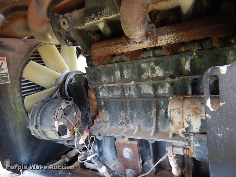 image for item IL9916 2004 Ditch Witch RT55  rock saw