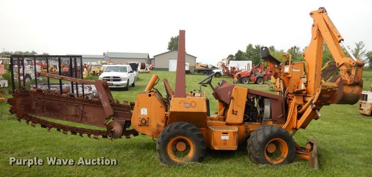 image for item IL9918 1993 Case 560  trencher