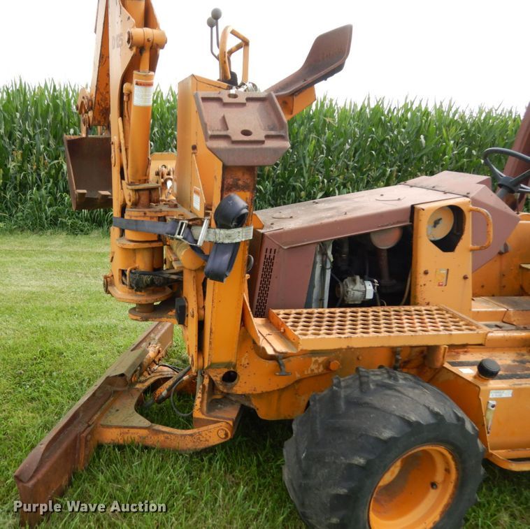 image for item IL9918 1993 Case 560  trencher