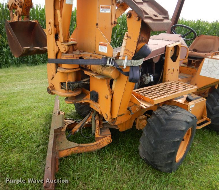 image for item IL9918 1993 Case 560  trencher