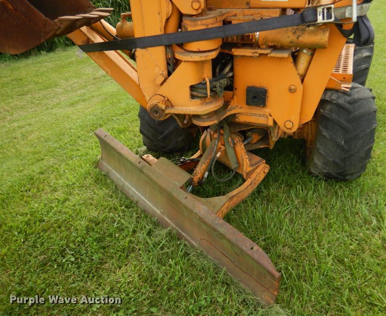image for item IL9918 1993 Case 560  trencher