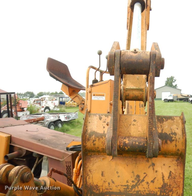 image for item IL9918 1993 Case 560  trencher