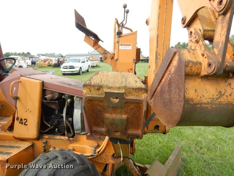 image for item IL9918 1993 Case 560  trencher