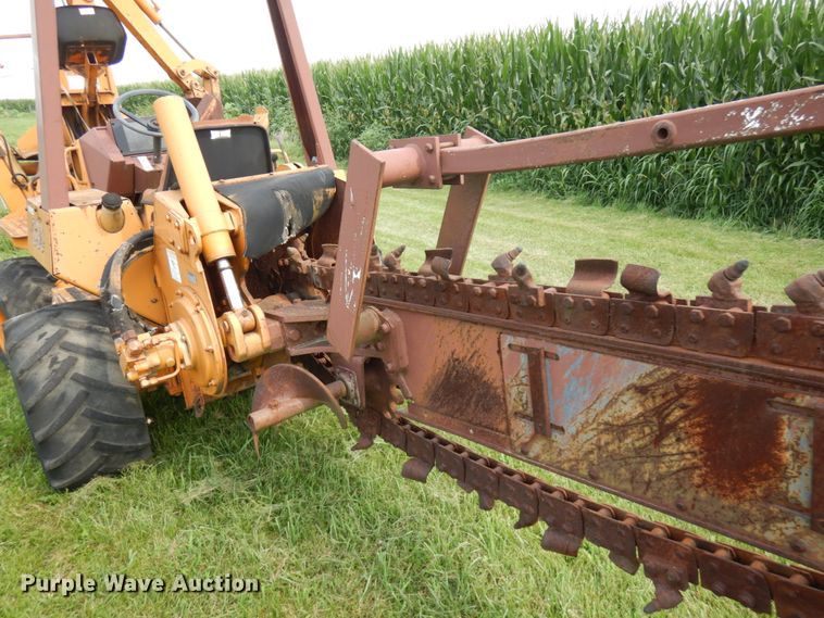 image for item IL9918 1993 Case 560  trencher