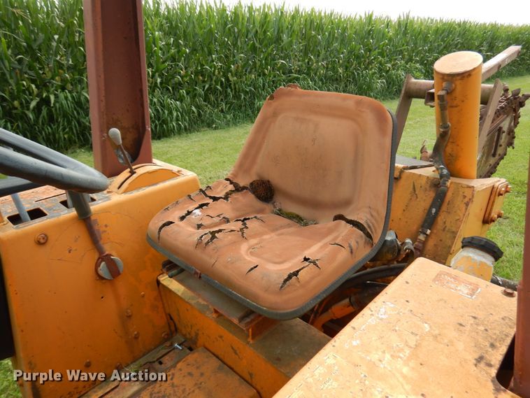 image for item IL9918 1993 Case 560  trencher