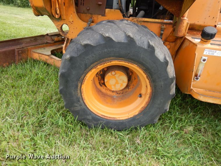 image for item IL9918 1993 Case 560  trencher