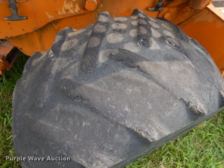 image for item IL9918 1993 Case 560  trencher