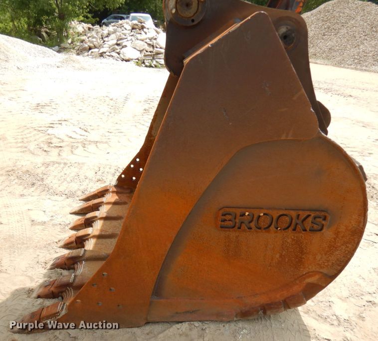 image for item IL9924 1996 Hitachi EX400LC-3  excavator