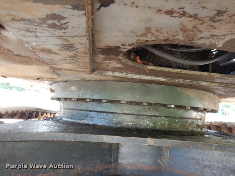 image for item IL9924 1996 Hitachi EX400LC-3  excavator