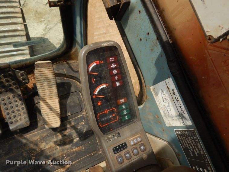 image for item IL9924 1996 Hitachi EX400LC-3  excavator