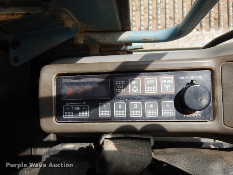 image for item IL9924 1996 Hitachi EX400LC-3  excavator