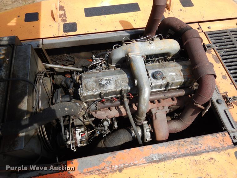 image for item IL9924 1996 Hitachi EX400LC-3  excavator