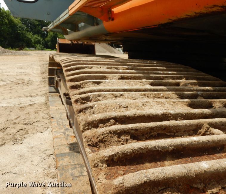 image for item IL9924 1996 Hitachi EX400LC-3  excavator