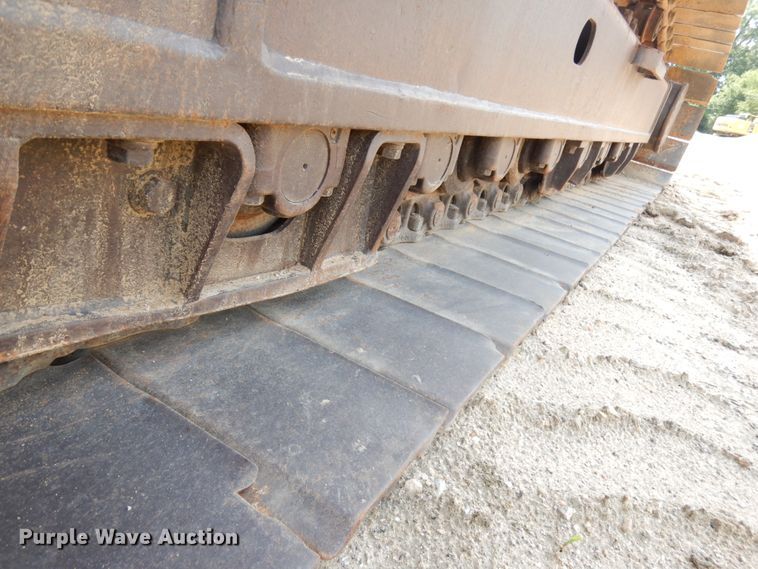 image for item IL9924 1996 Hitachi EX400LC-3  excavator